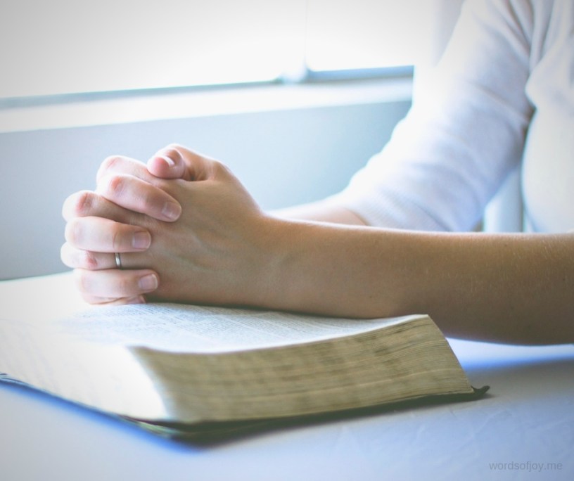 composite - helpful words for when prayer becomes difficult @wordsofjoy.me